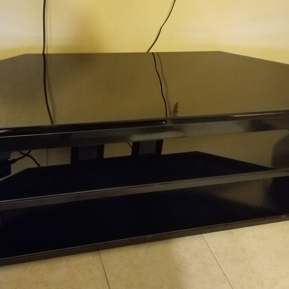 TV Console - Picture 2 of 3